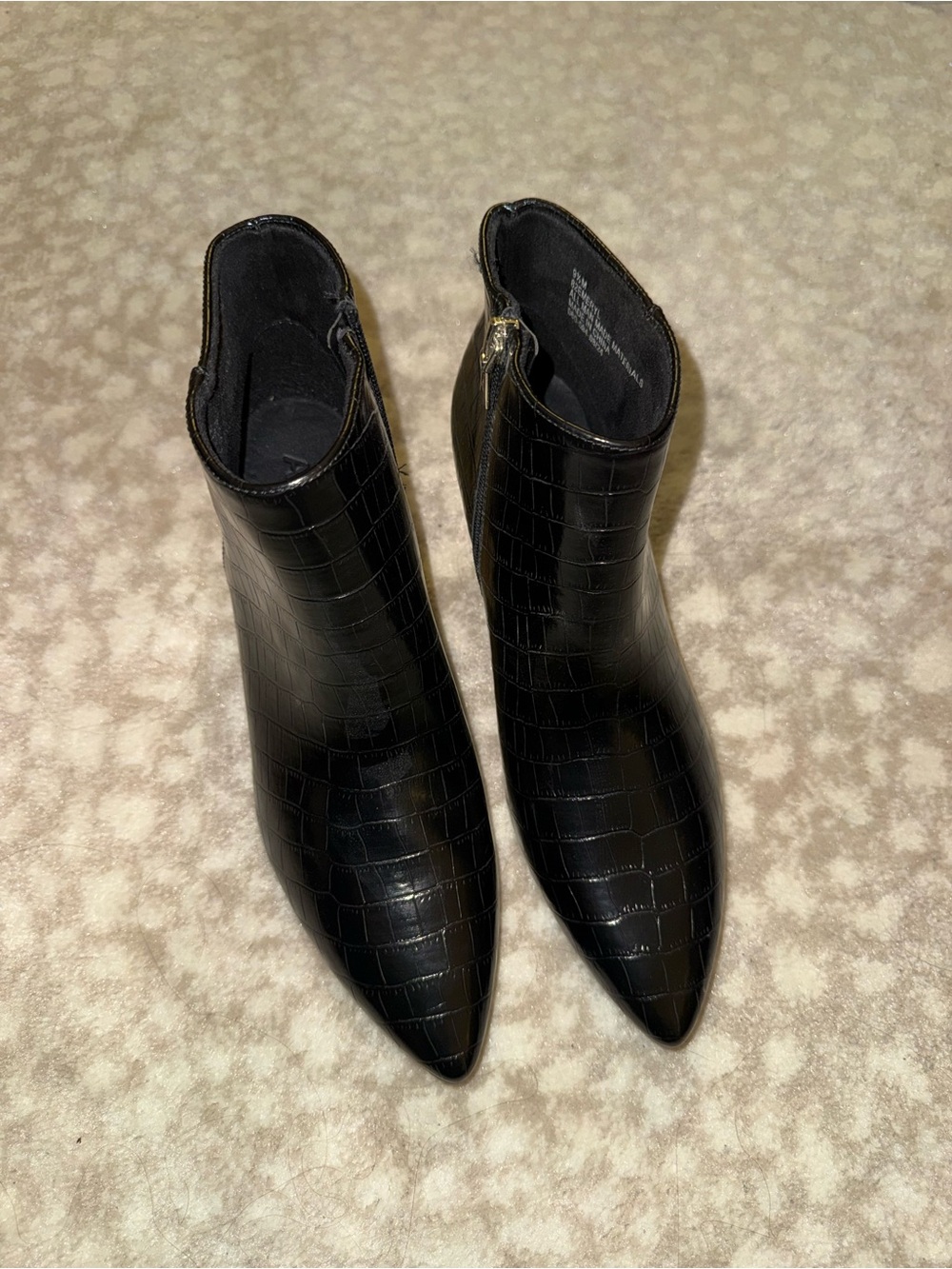 AEROSOLES Black Croc-Embossed Pointed Toe Ankle Boots